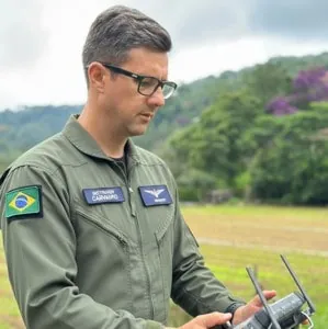Esp. Robert Santos