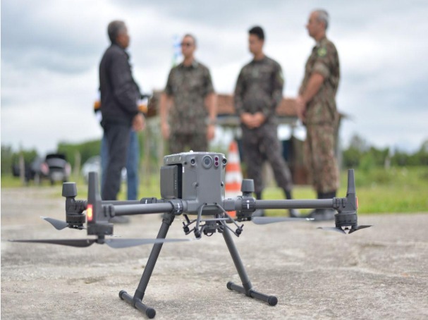 exercito-brasileiro-com-drones